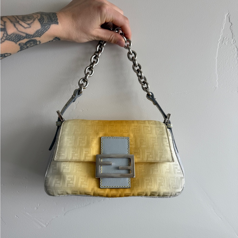 Rare Fendi Baguette 1997 re edition